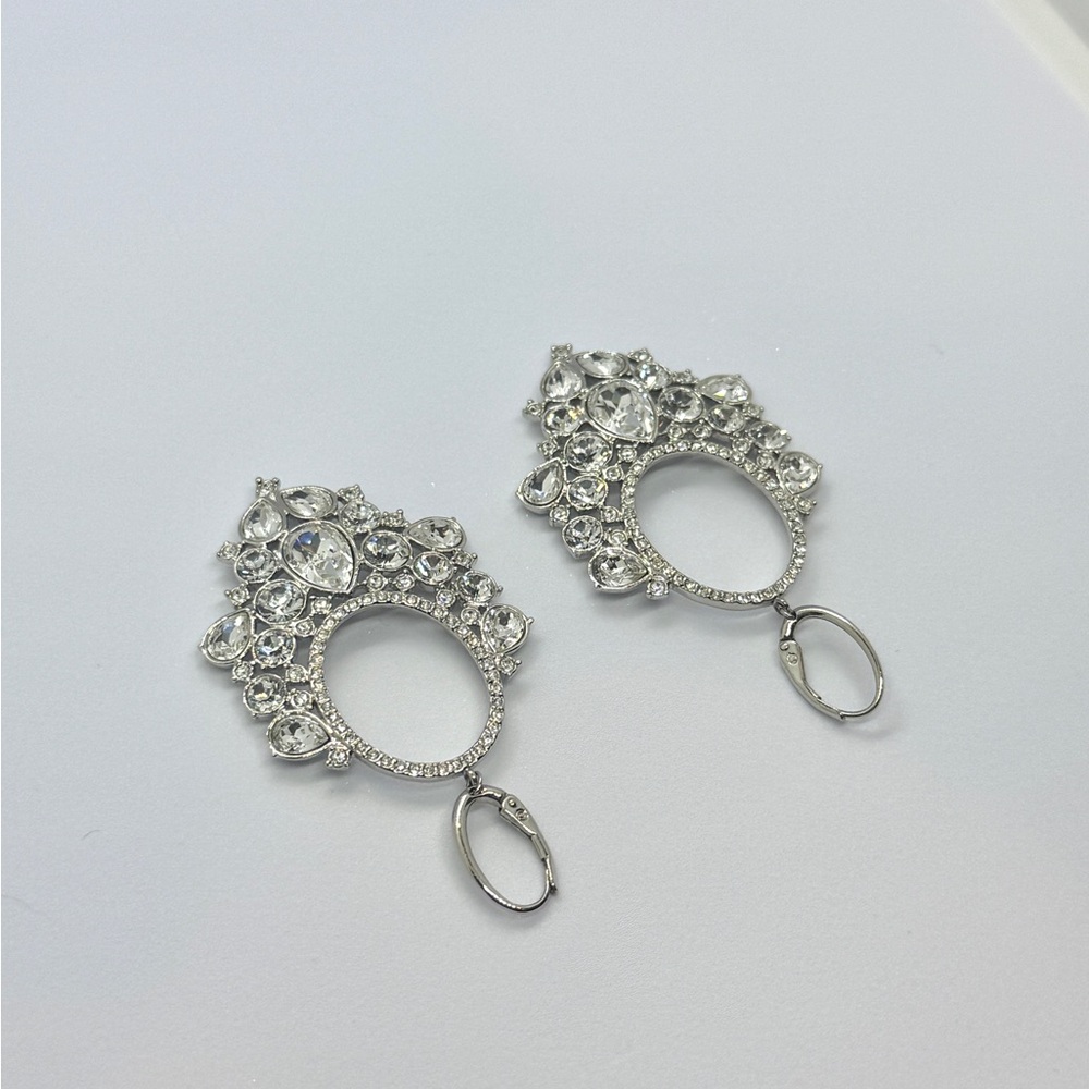 Vintage Authentic Swarovski Earrings - Picture 5 of 8